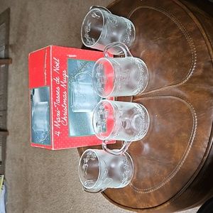 Vintage Saint-Gobain Set  Four Maxi-Tasses De Noel Glass Christmas Holiday Mugs